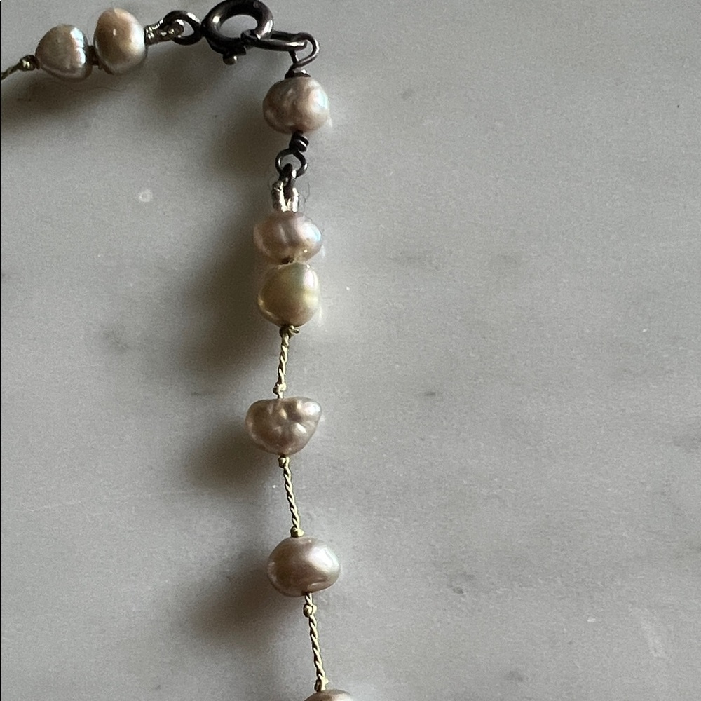 Elegant Floral Pendant Necklace with Pearl Accents - Picture 5 of 5